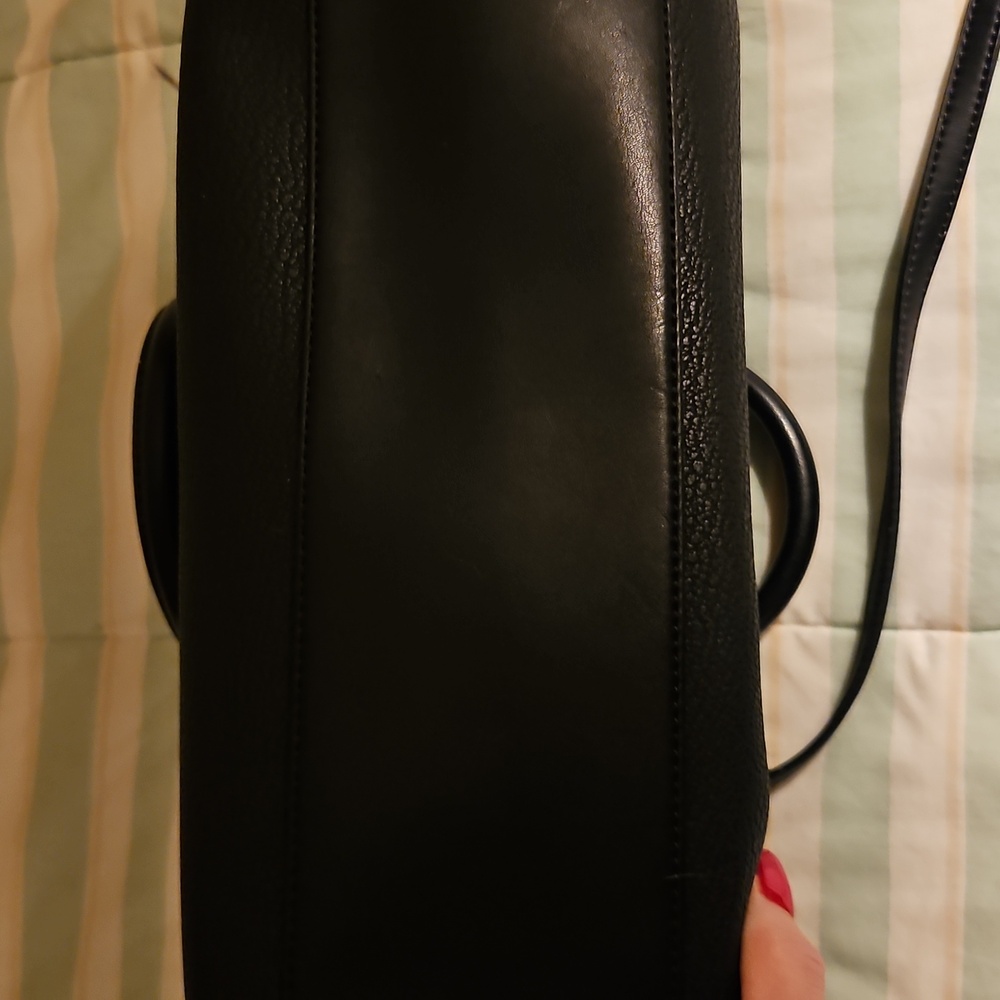 DONATED Calvin Klein - Picture 6 of 7